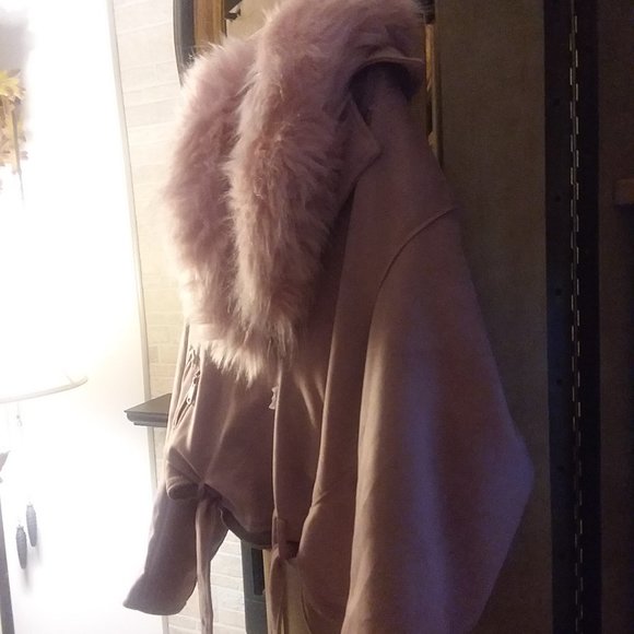 Pink Faux suede plus size jacket with faux fur - Picture 2 of 7